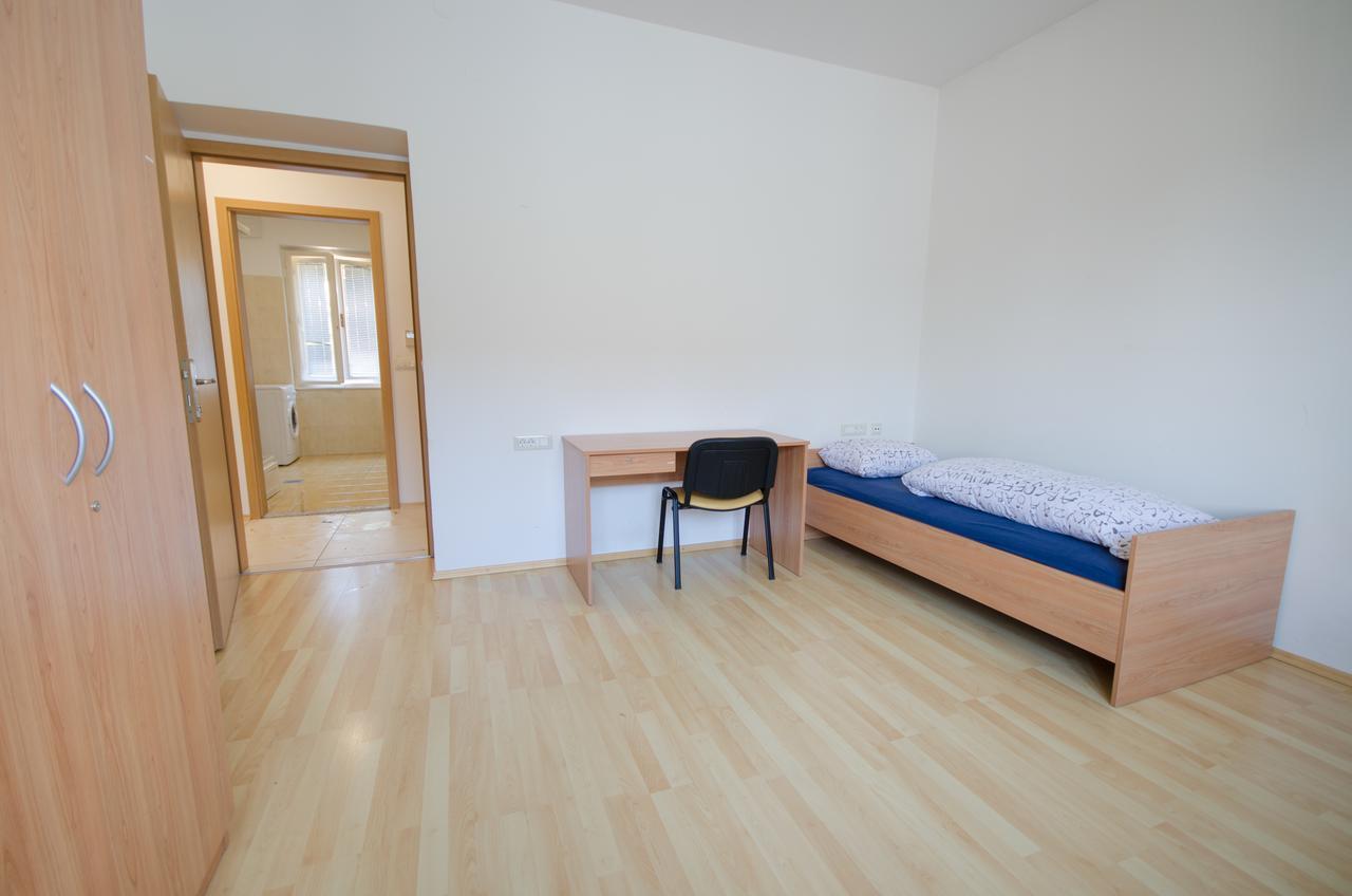Glinska Rooms Ljubljana Eksteriør bilde